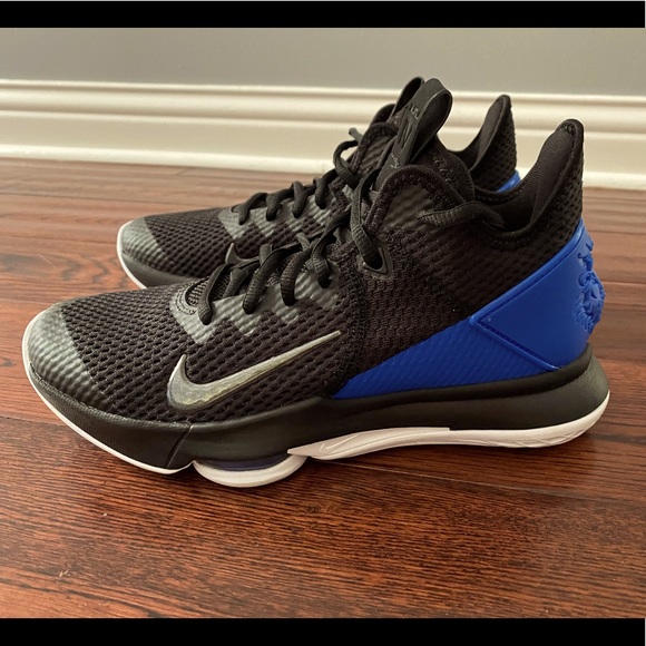 Nike Lebron Witness Iv Basketball Shoes 